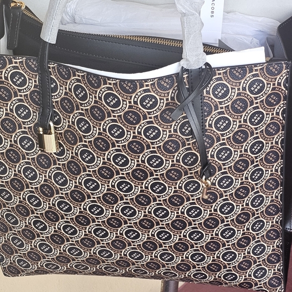 MARC JACOBS Grind Mini Signet Printed Leather Shoulder/ Tote Bag - Picture 2 of 14